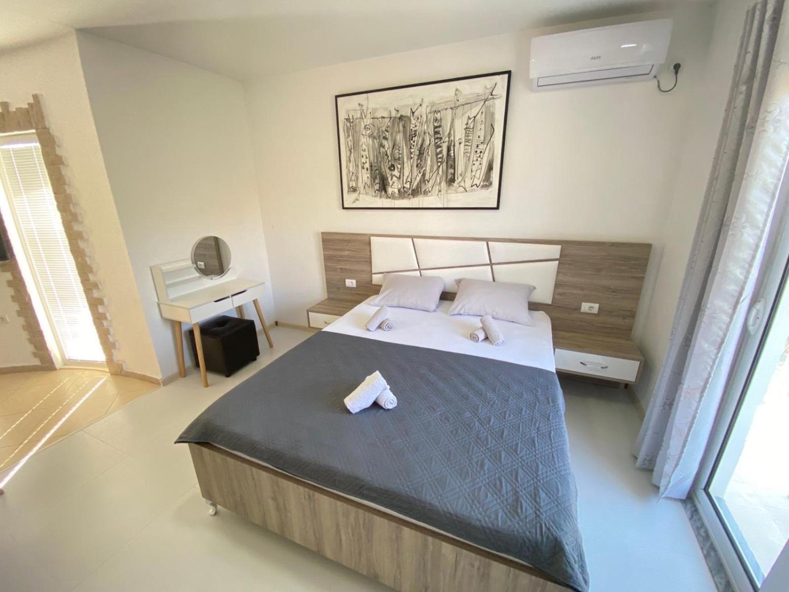 Gjinaj Apartments Ulcinj Esterno foto